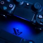 Sony anuncia fim de serviços do PS4 para novos jogos a partir de 2026